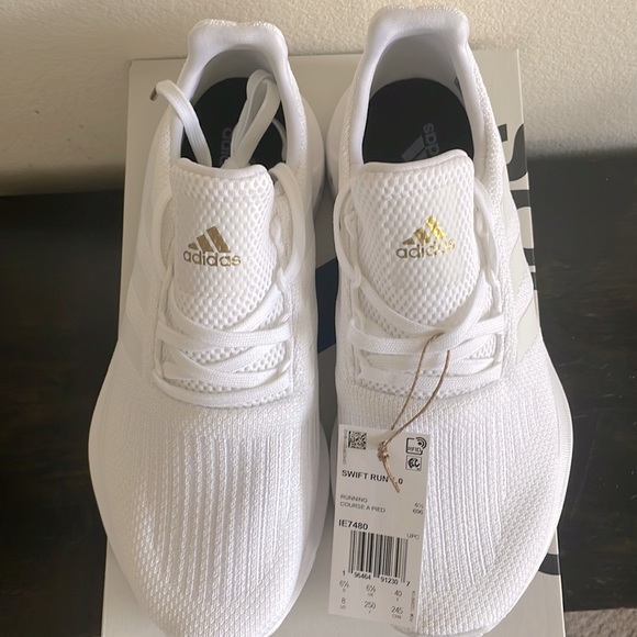 Addidas Swift Run 1.0 Women Running Shoes - Picture 3 of 5